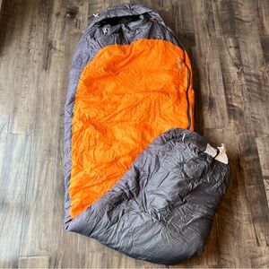Marmot Trestles Regular 0° F Sleeping Bag Spirafil Synthetic Orange Mummy